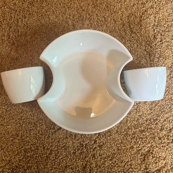 Chip Bowl with 2 Dipping Bowls - Picture 5 of 8